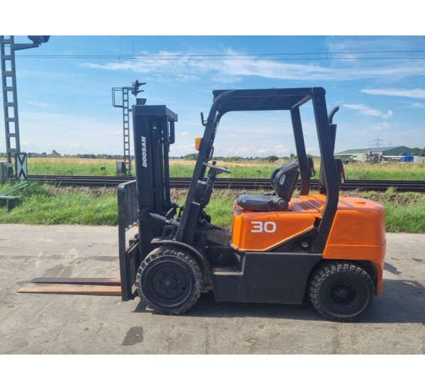 Stivuitor Diesel Doosan 3 tone